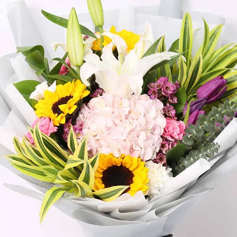 Amaze Mix Flower Bouquet
