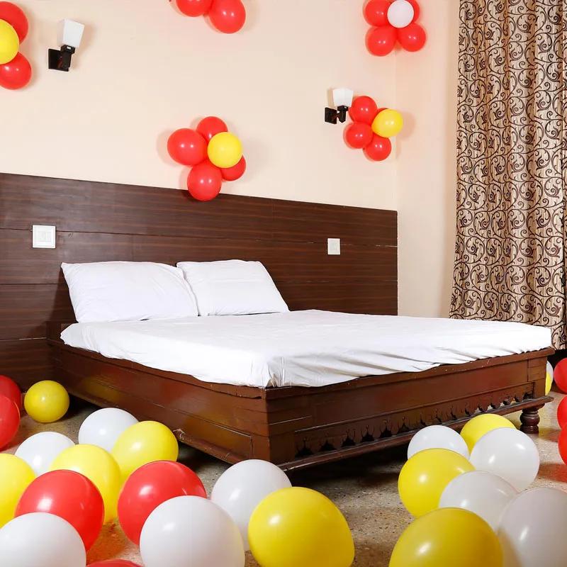 Balloon Decor Delight