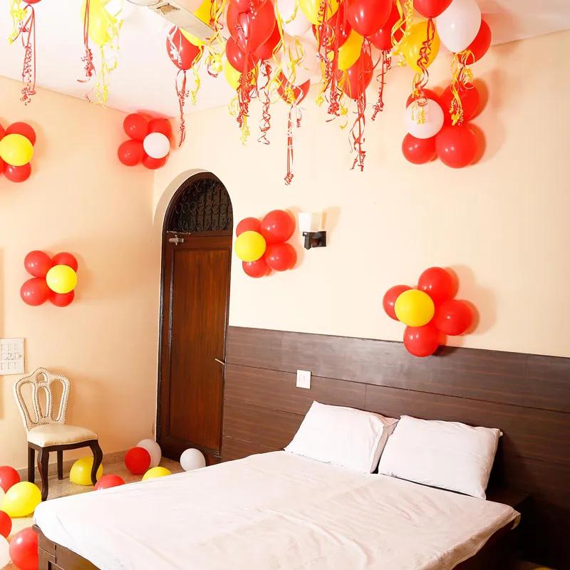 Balloon Decor Delight