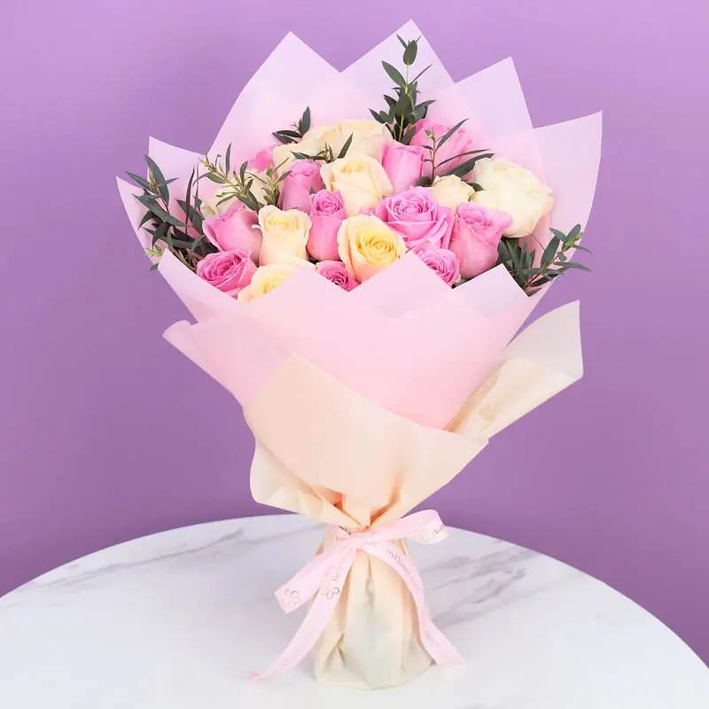 Beauty Charm 21 Roses Bouquet