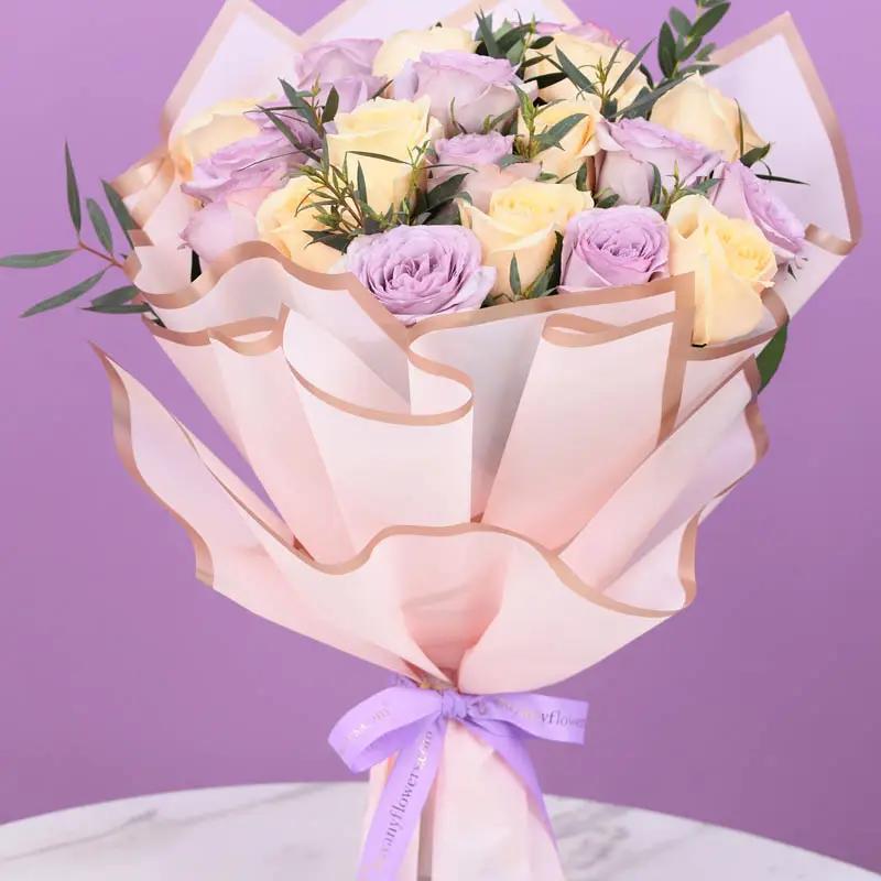 Beauty Glow 21 Roses Bouquet