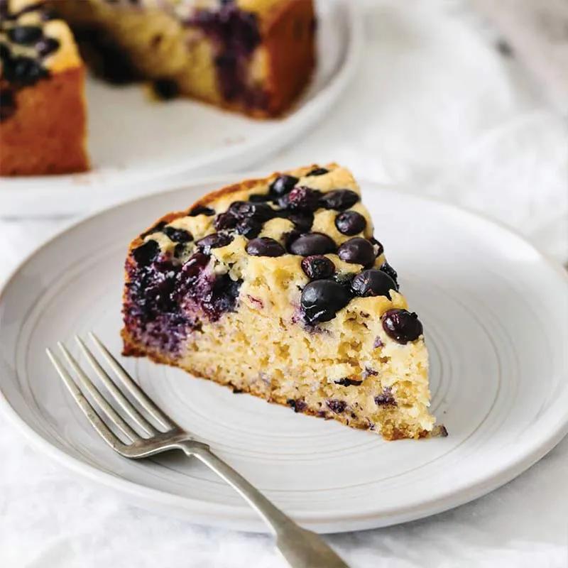 Blueberry Sponge Cake 8 Portion
