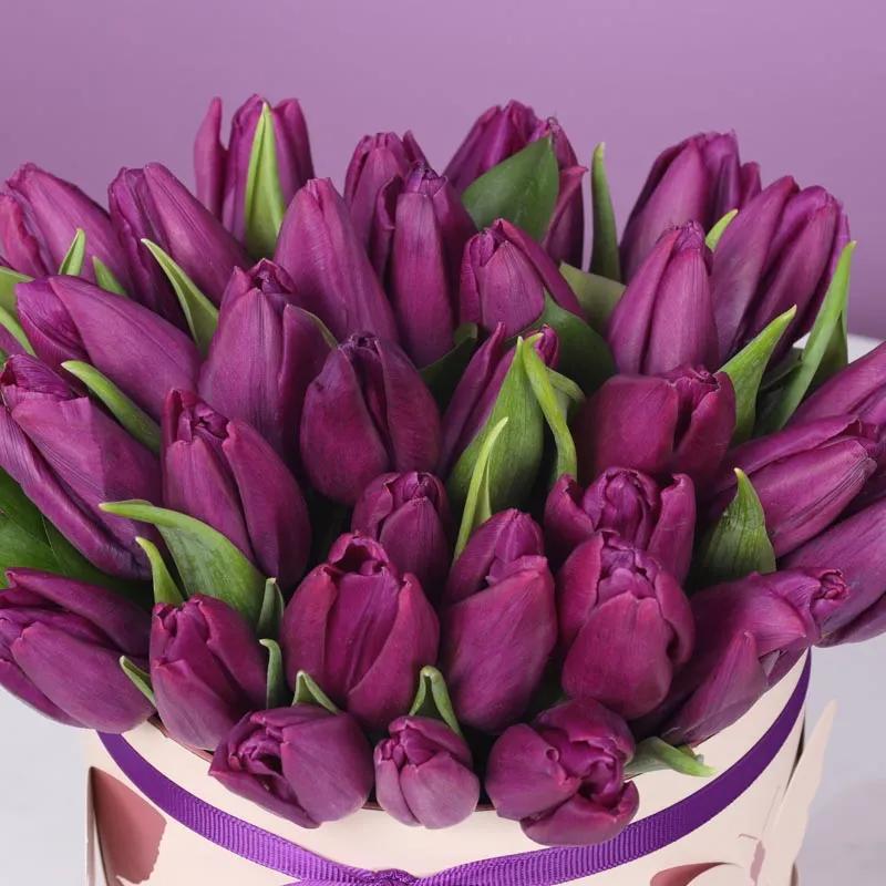 Butterfly 31 Purple Tulips Box