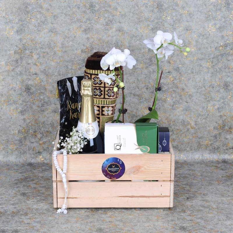 Calm and Peaceful Ramadan Hamper