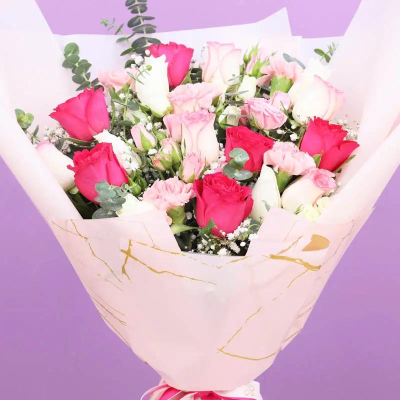 Candy 25 Roses Bouquet