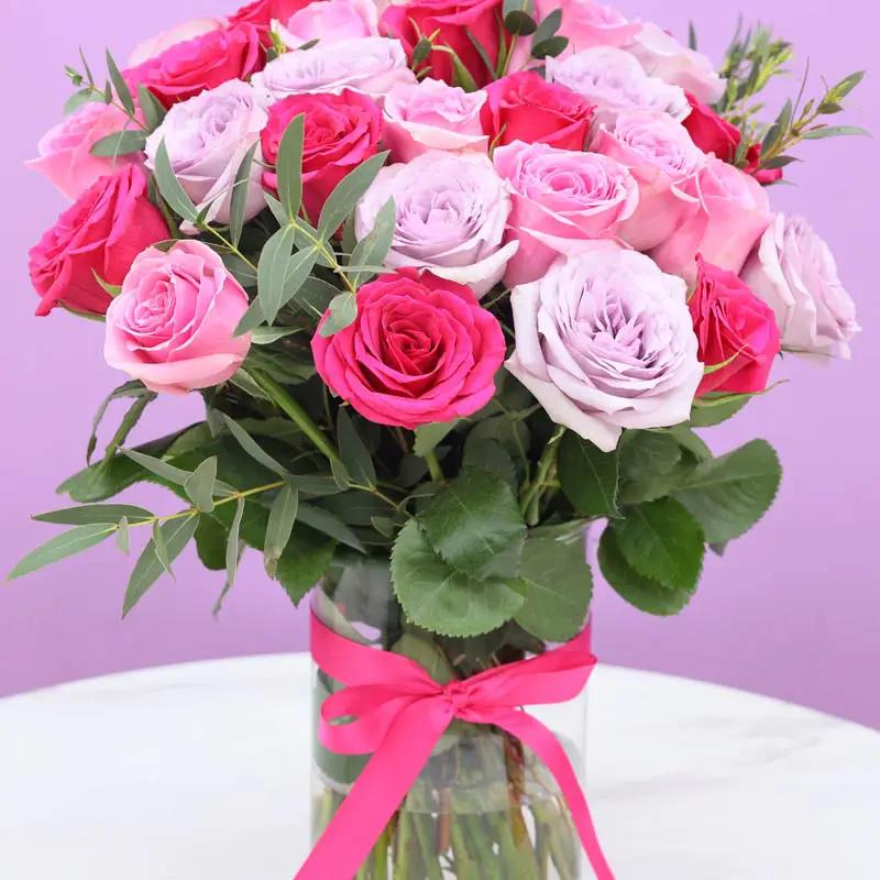 Candy 31 Roses in Vase