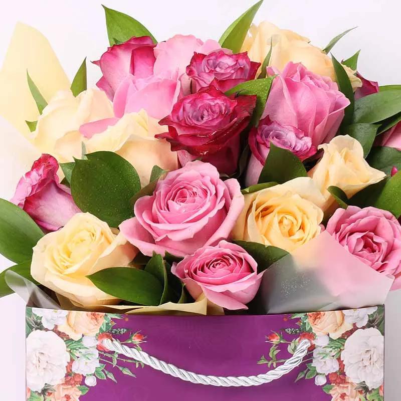 Charming 30 Roses Bag