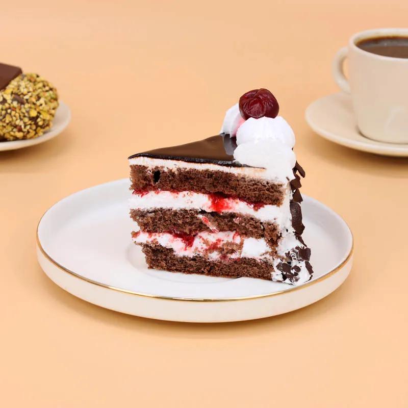 Classic Blackforest Cake 4 Portion