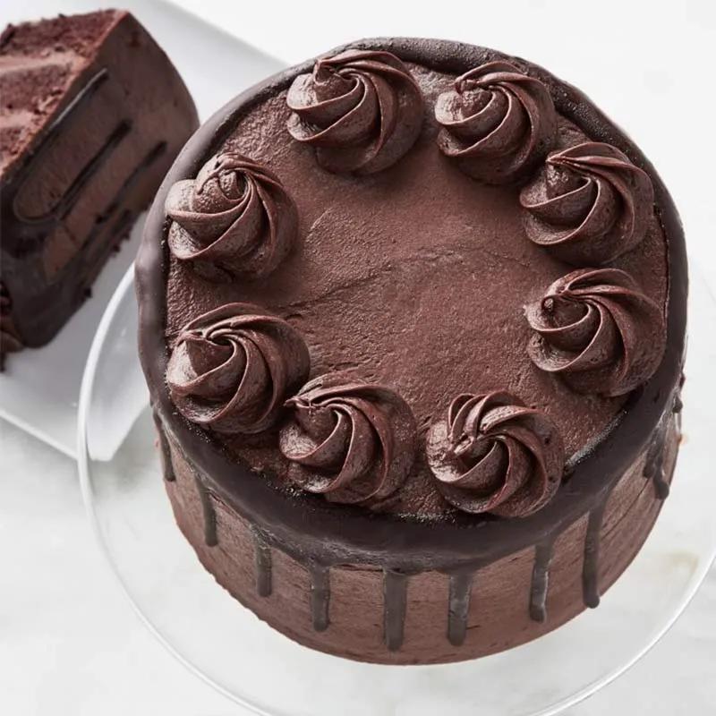 Classic Chocolate Cake 4 Portion