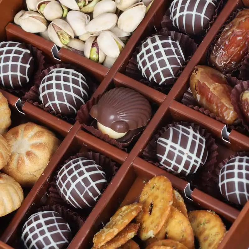 Eid Delight Gift Box Peach