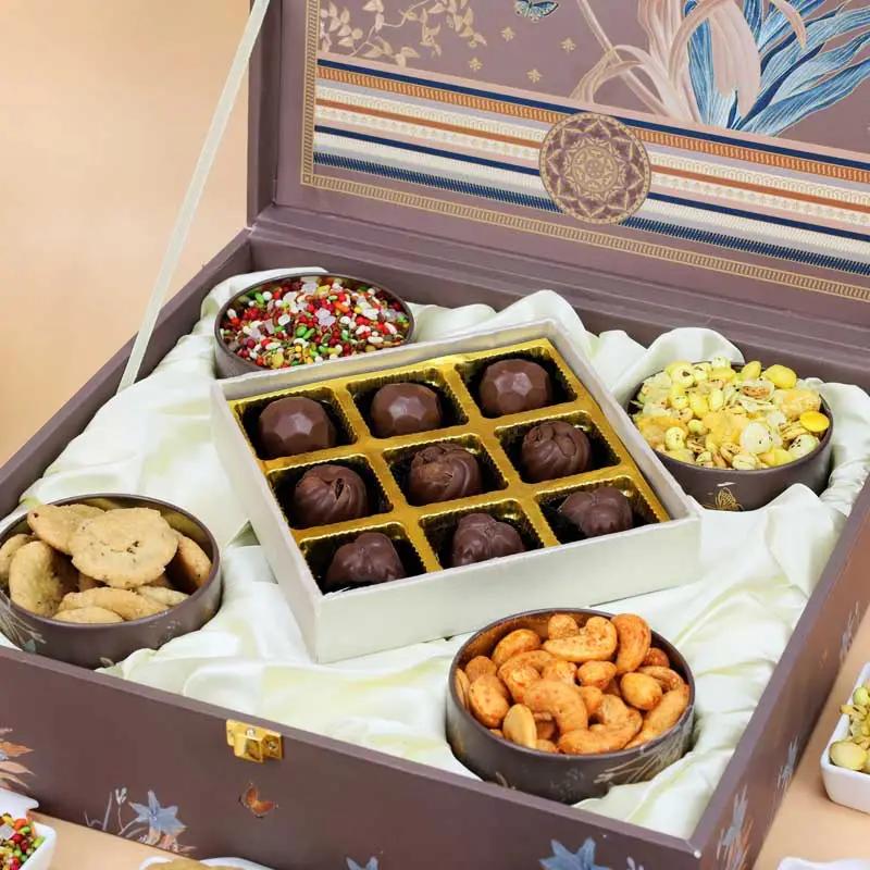 Festive Joy Premium Gift Box