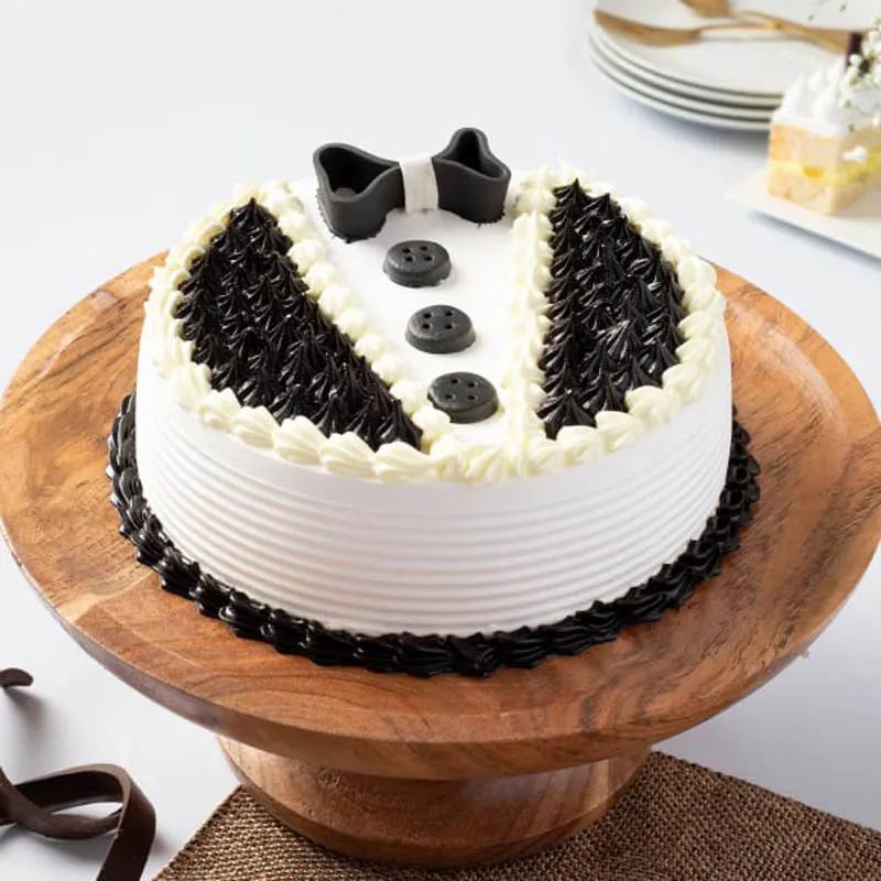 For the Gentleman Cake 8 Portion