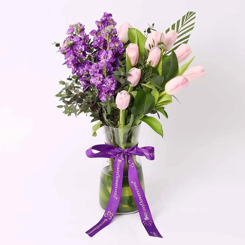 Grace 15 Flower Vase and Ferrero Rocher