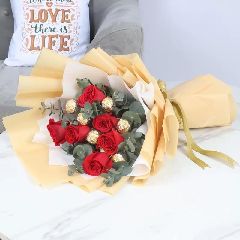 Lovely 6 Red Roses and Ferrero Bouquet