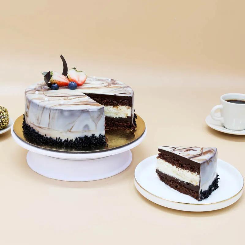 Marble Cake 4 Portion