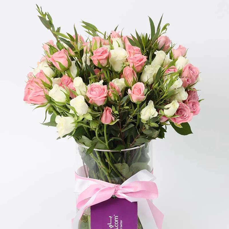Peaceful Beauty 21 Baby Roses in Vase