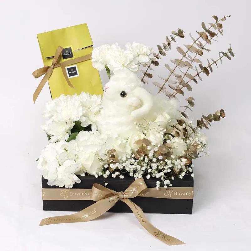 Peaceful Sacrifice Floral Hamper