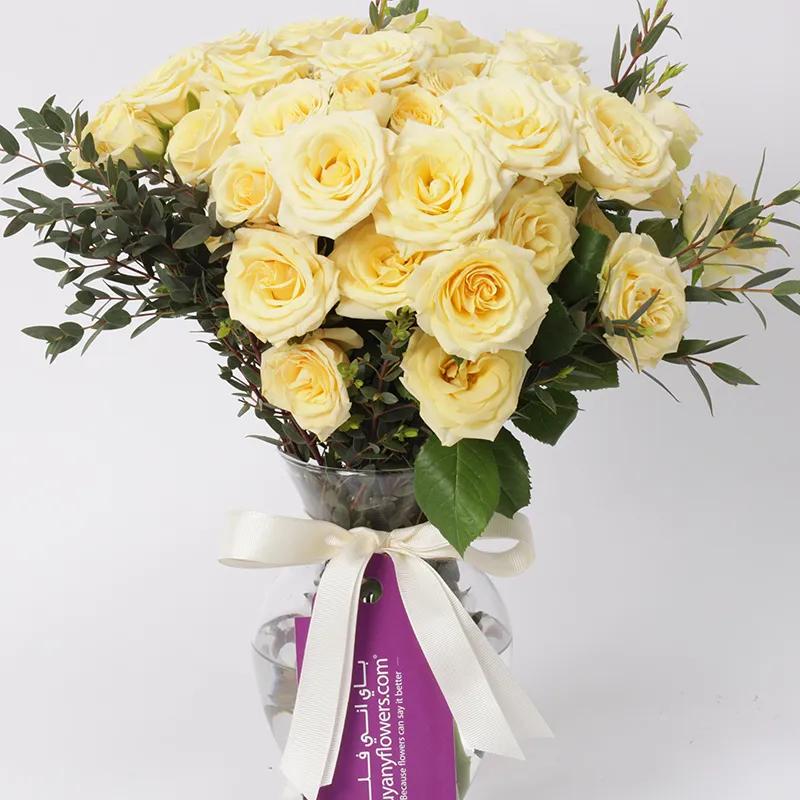 Peach Love 10 Baby Roses Vase