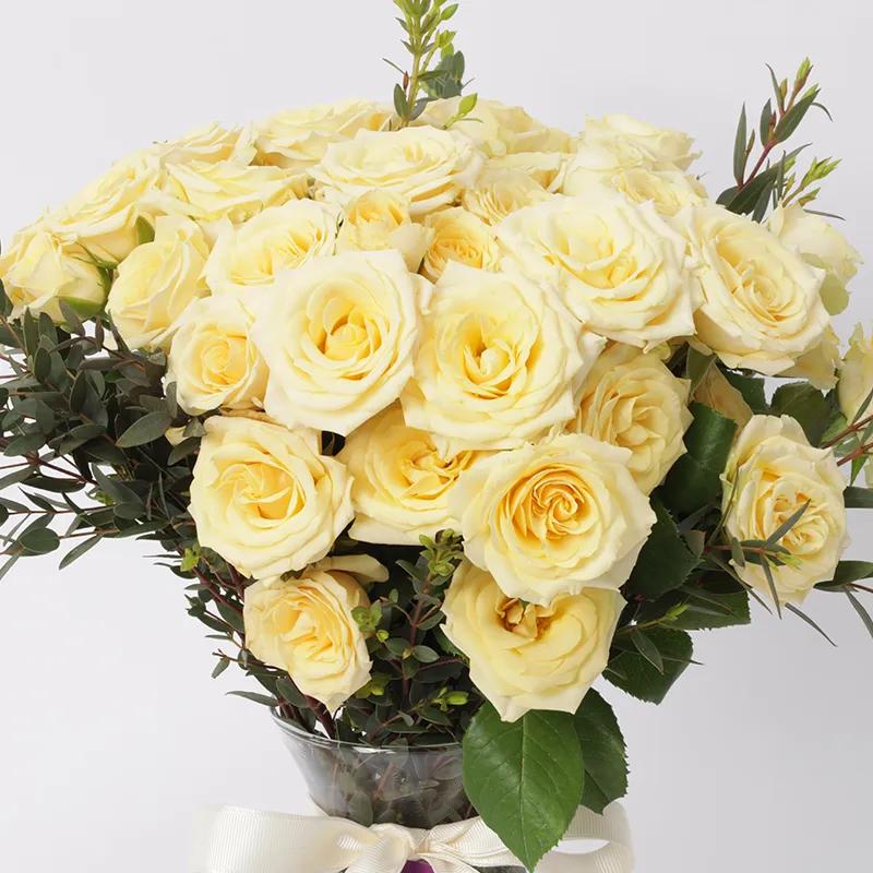 Peach Love 10 Baby Roses Vase