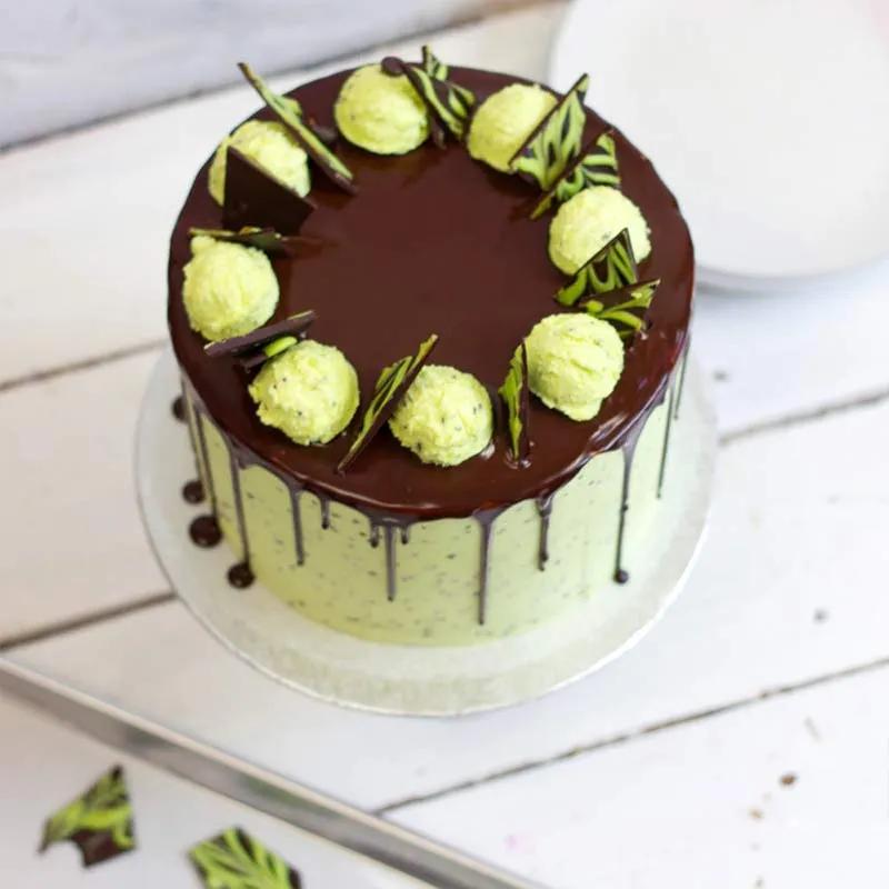 Pistachio Cake 8 Portion