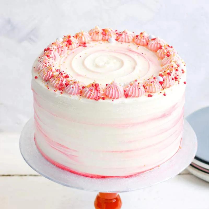 Red Velvet Celebration Cake 4 Portion