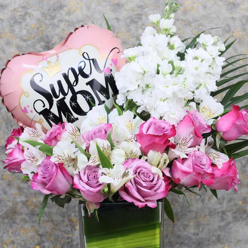 Super Mom Balloon and Flower Vase