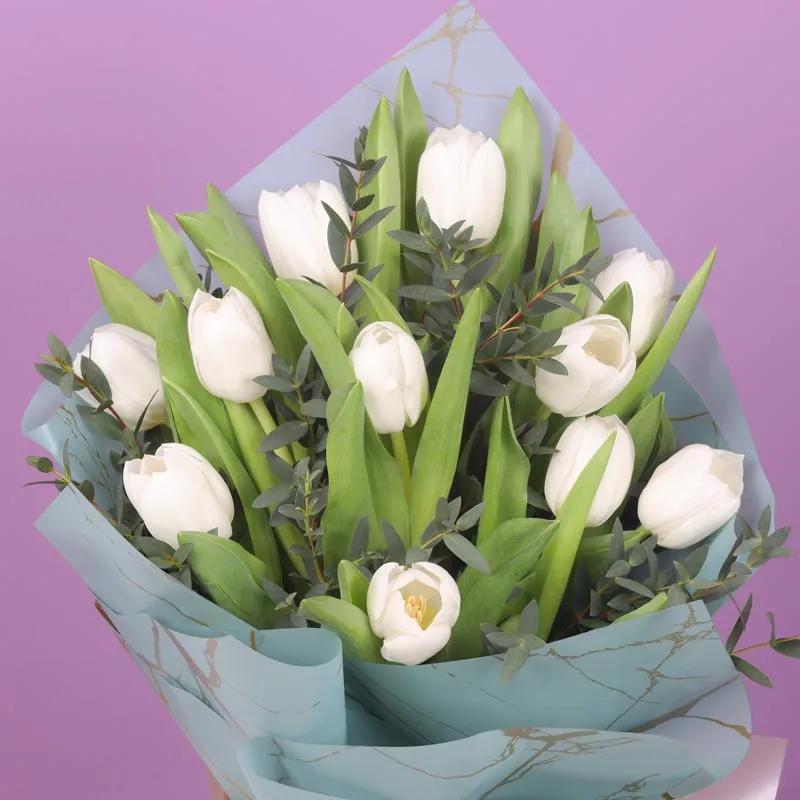 White Beauty 11 Tulips Bouquet
