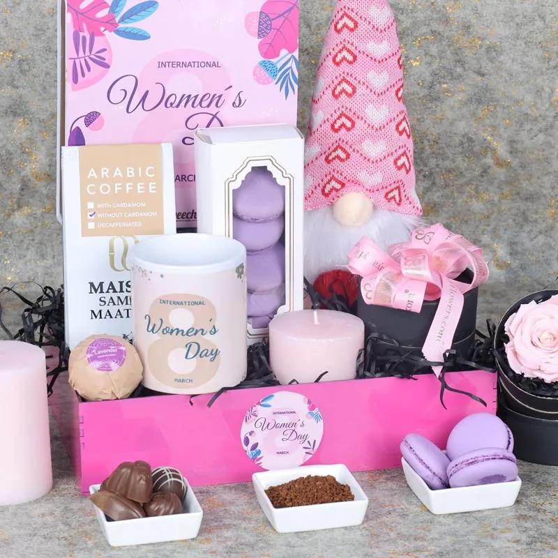 Womens Day Gift Tray Pink