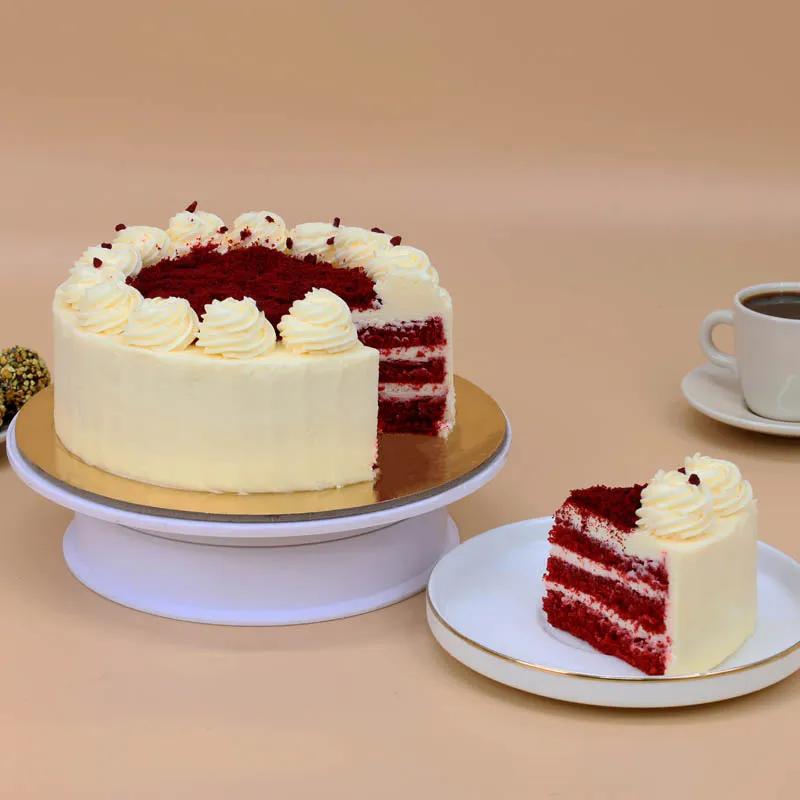 Yummy Red Velvet Cake 4 Portion