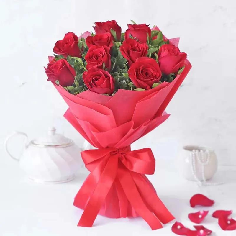 11 Red Kisses Roses Bouquet