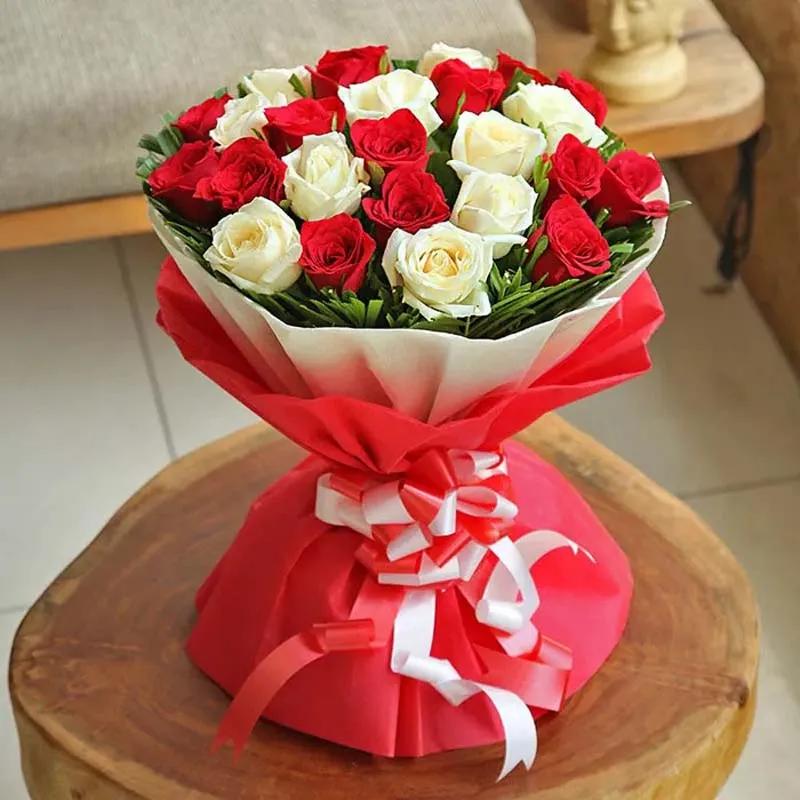 Standing Love Roses Bouquet